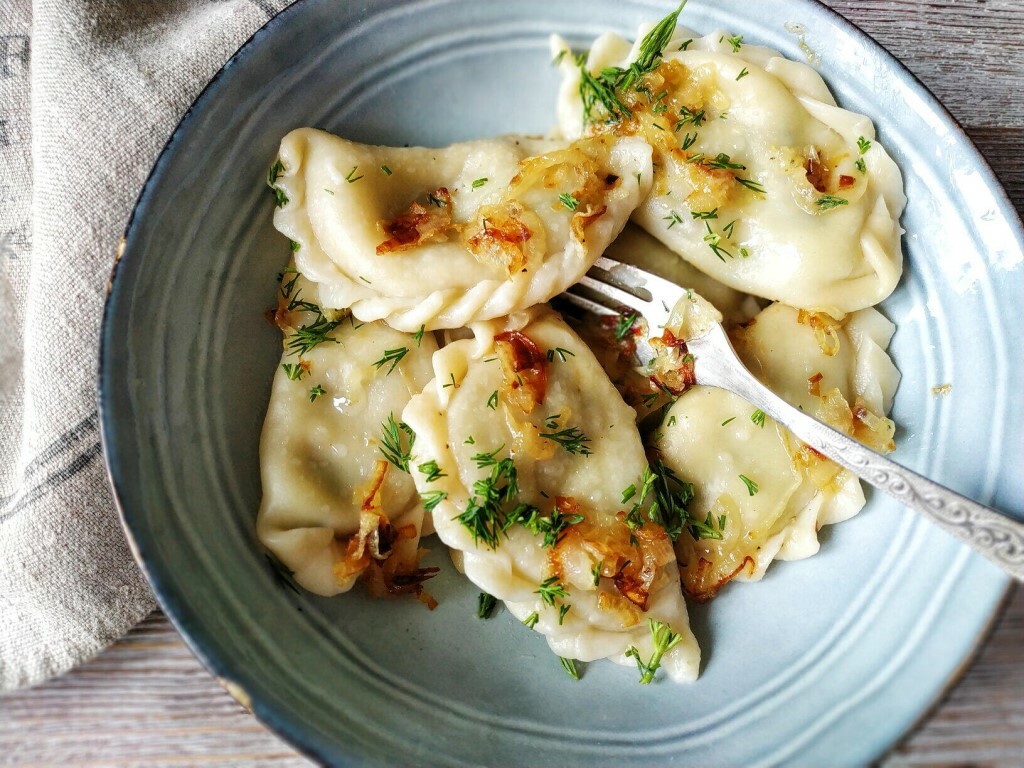 Вареники с картофелем и луком (с сюрпризами)